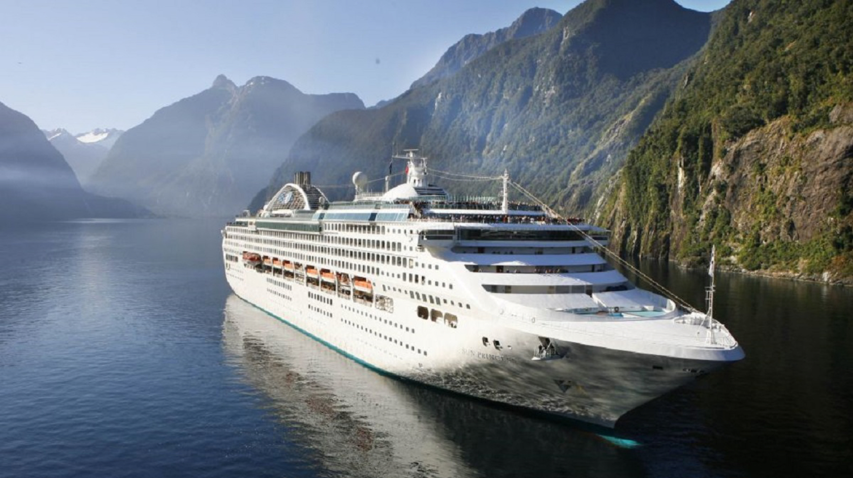 Cruise Ships for NZeTA Visitors